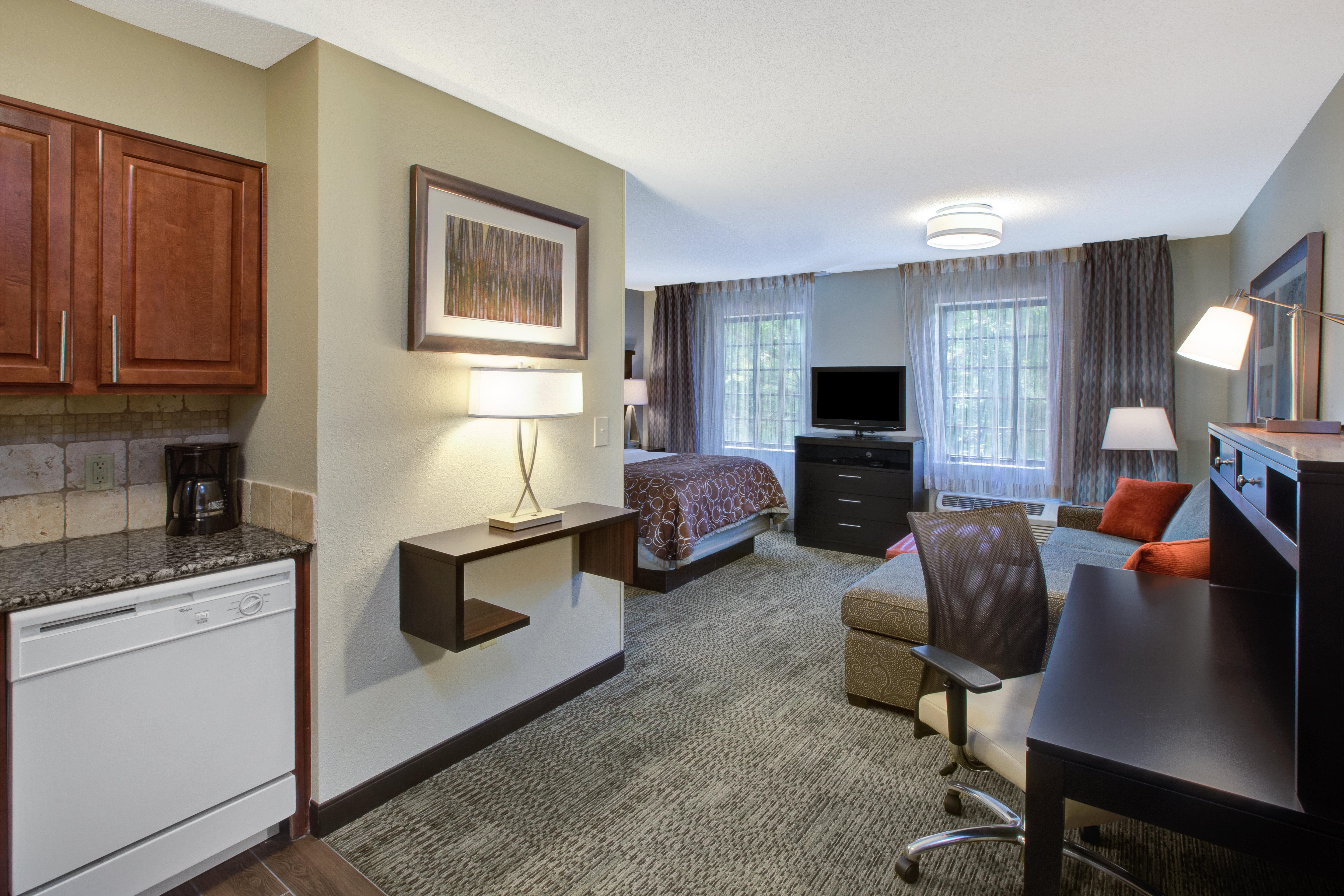 Staybridge Suites Louisville - East By Ihg Eksteriør bilde