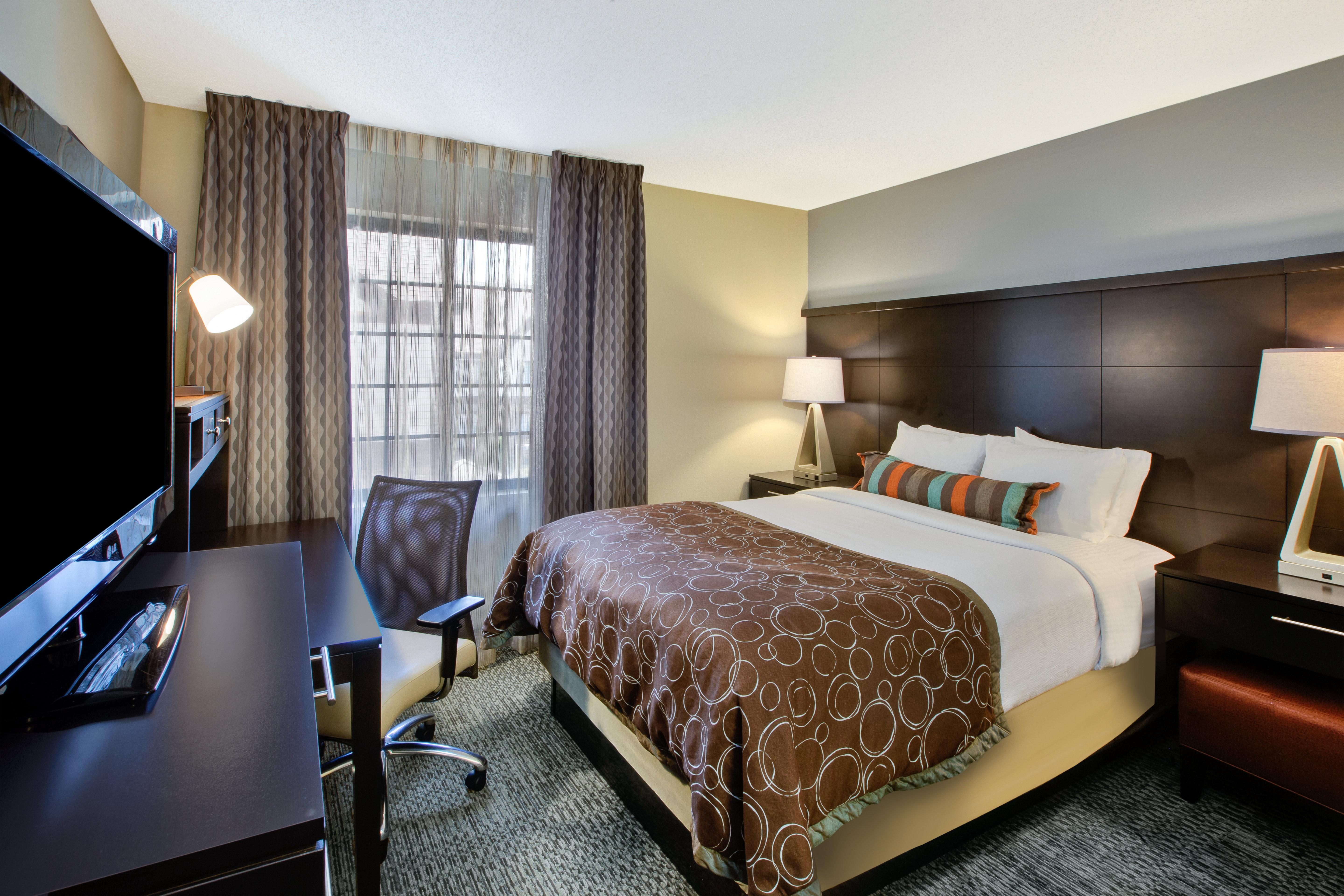 Staybridge Suites Louisville - East By Ihg Eksteriør bilde