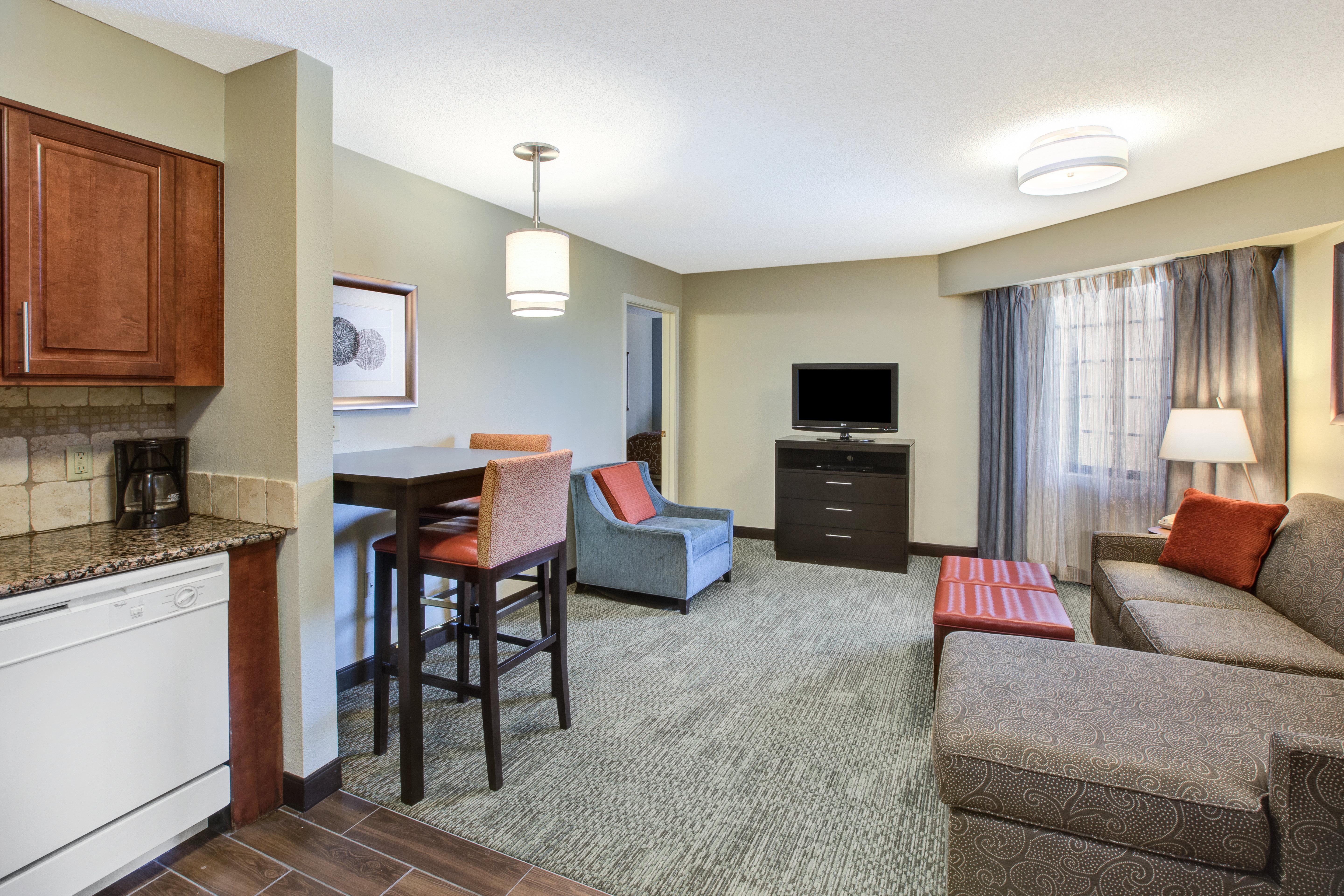 Staybridge Suites Louisville - East By Ihg Eksteriør bilde