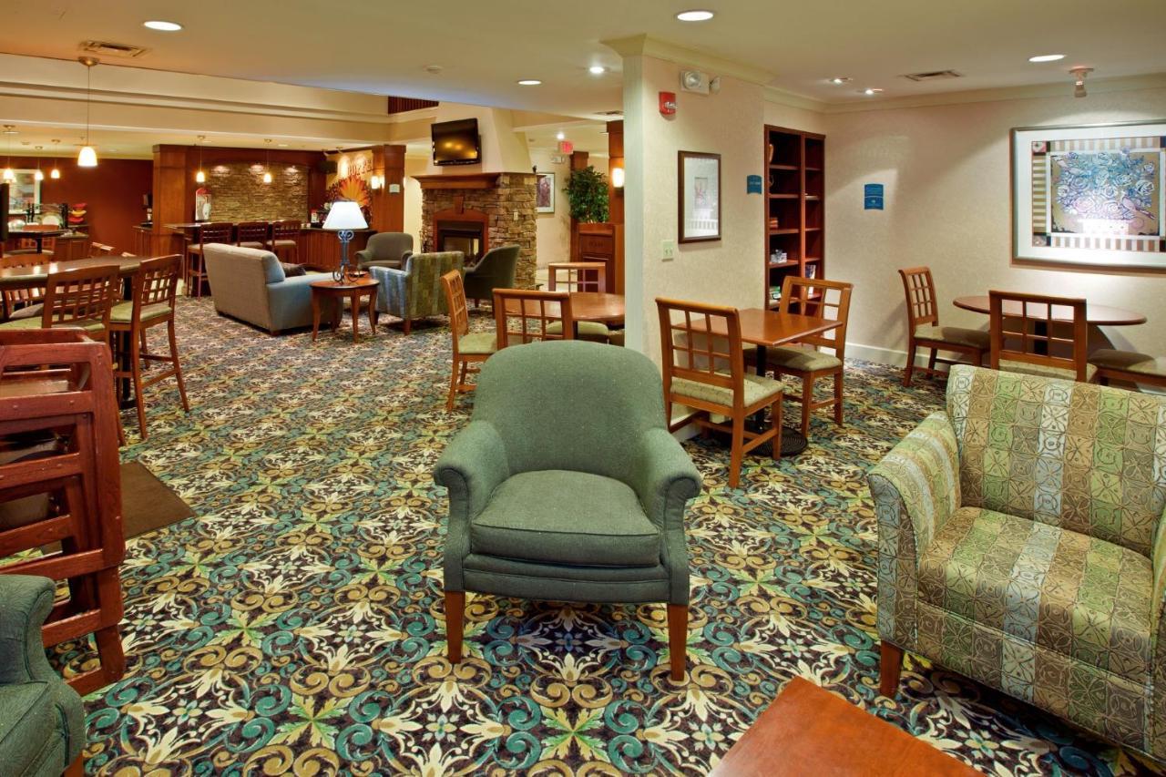 Staybridge Suites Louisville - East By Ihg Eksteriør bilde